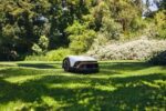 STIHL kabelgeführter Mähroboter iMOW 4 – für mittlere Rasenflächen – Bild 7