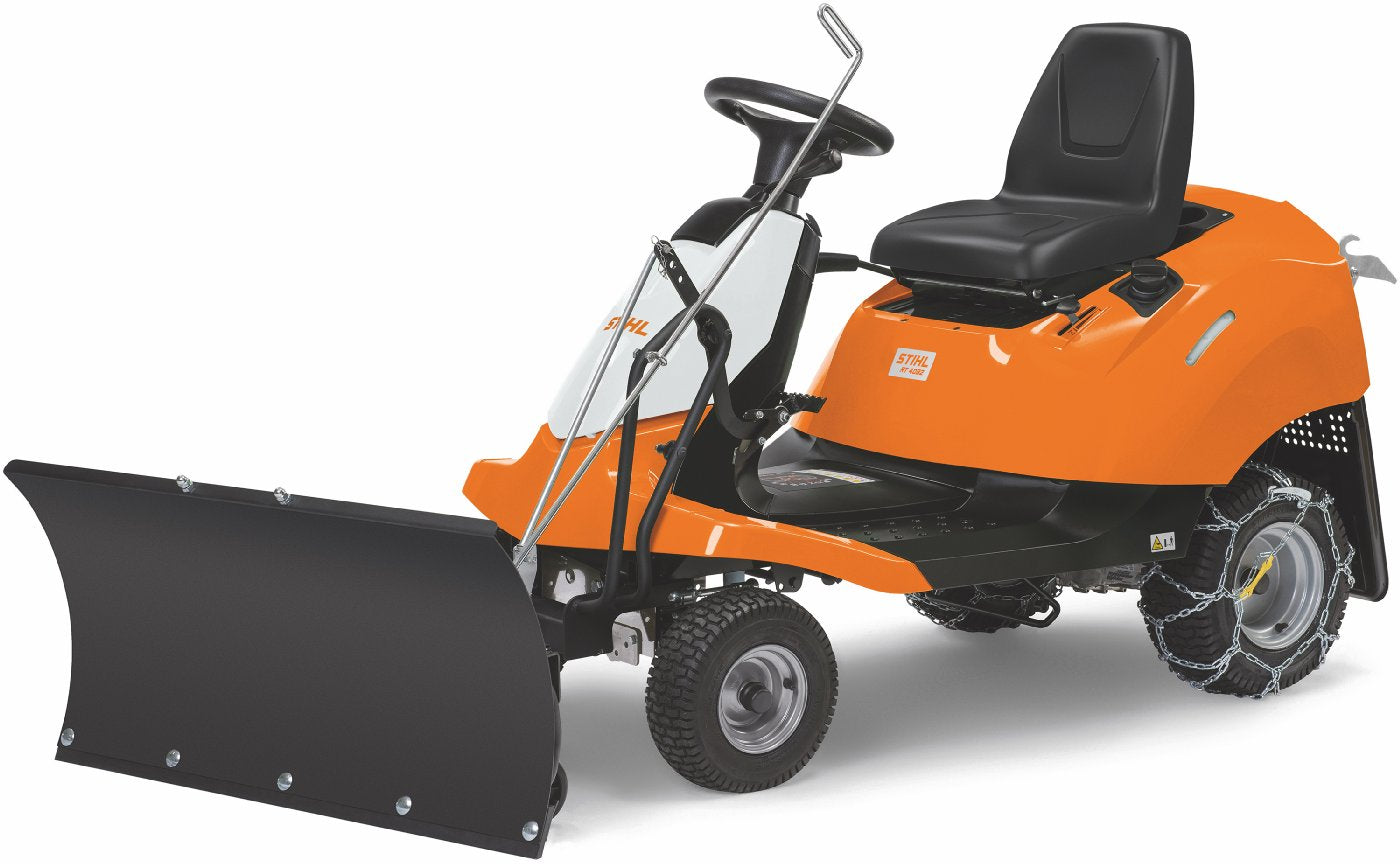 STIHL_RT_4082_Winterpaket_20221012_cf532f9d-aaa3-4b83-b545-9ad09b28b8a5 (1) STIHL Aufsitzmäher RT 4082 Winterpaket mit Schneeschild und Schneeketten – Bild 1